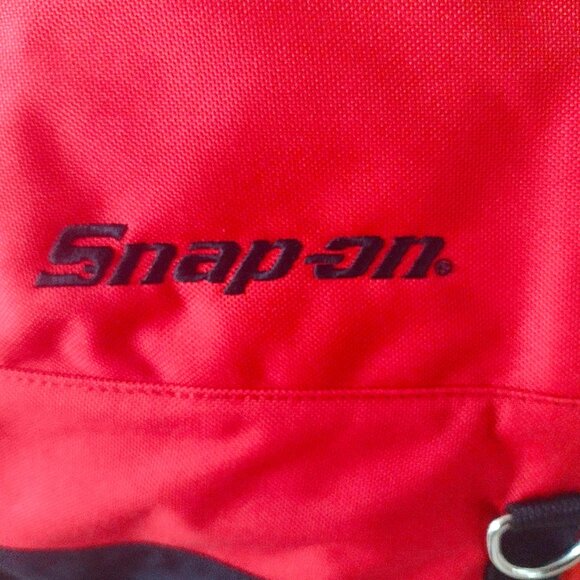 SNAP-ON TOOLS Laptop Backpack ~ Adjust. Padded Straps, Multi Pocket ~ NEW +BONUS - Picture 9 of 16